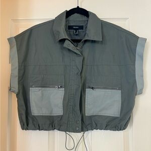Forever21 Cropped “Utility” jacket with zipper. Never worn (no tags).